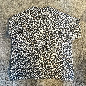 New Directions Leopard Print Long Sleeve Turtleneck